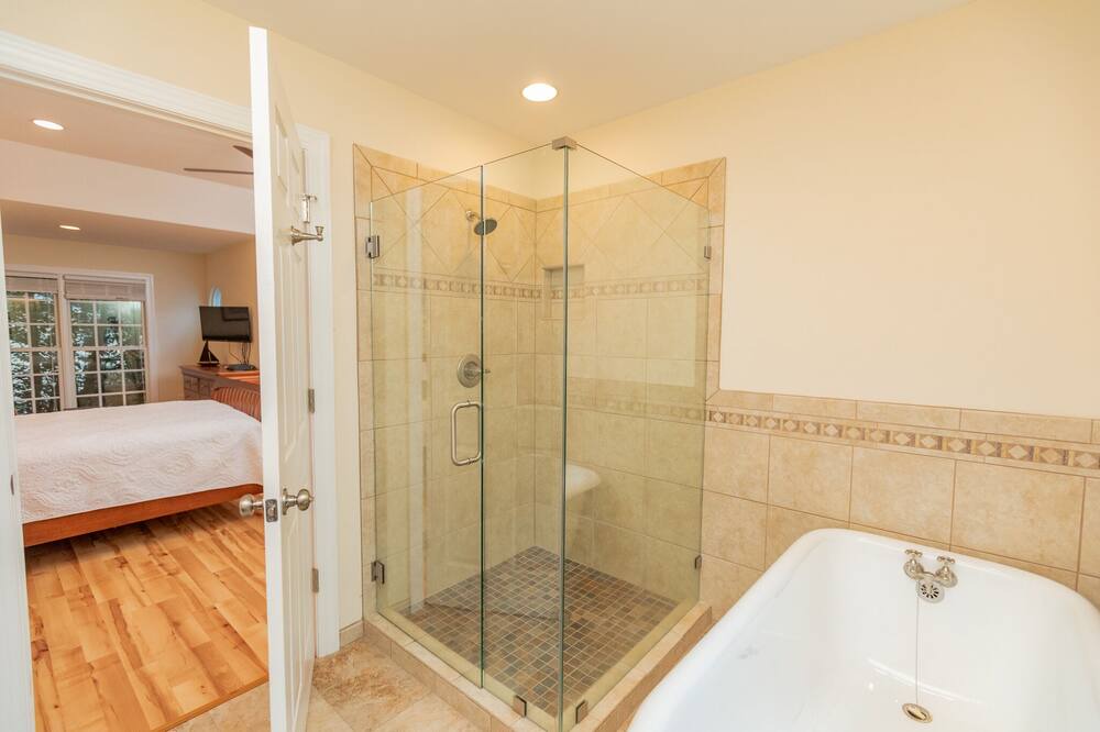 Photo of Bathroom in Macon