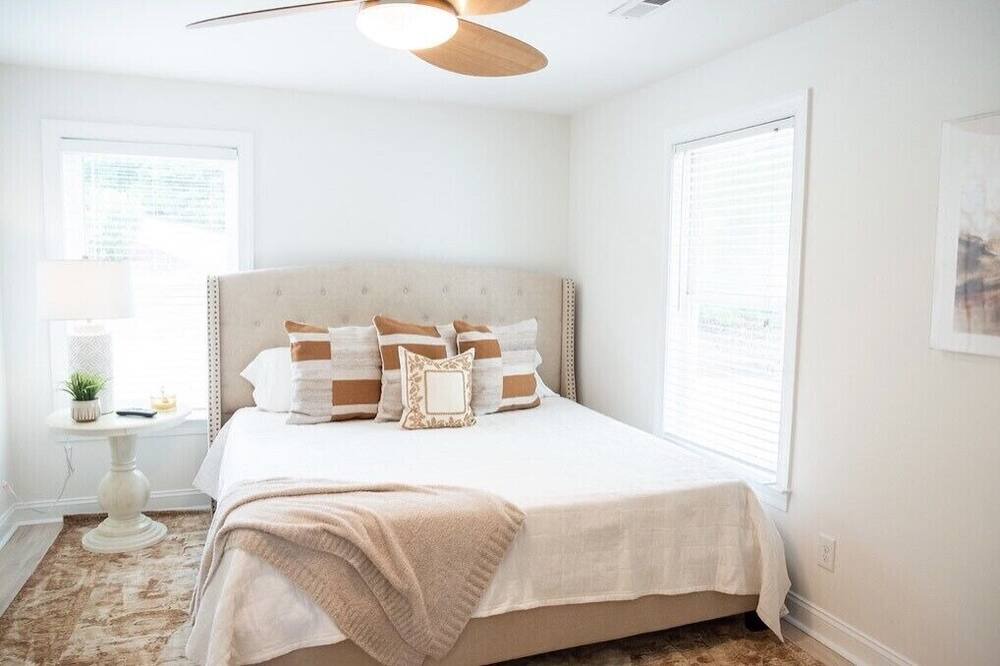 Photo of Bedroom in Roxboro