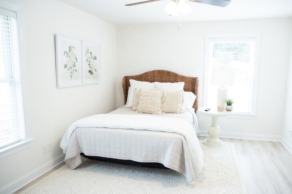 Photo of Bedroom in Roxboro