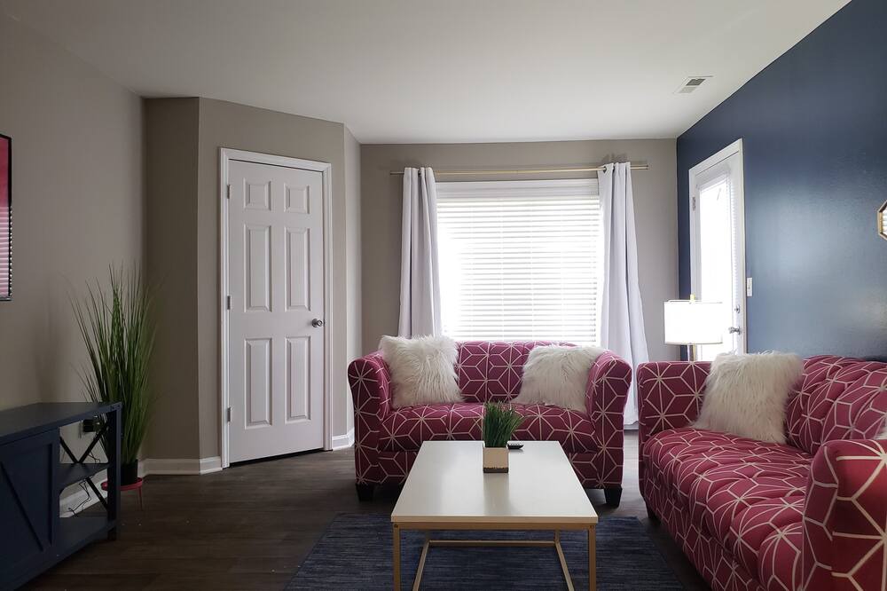 Photo of Livingroom in Greensboro
