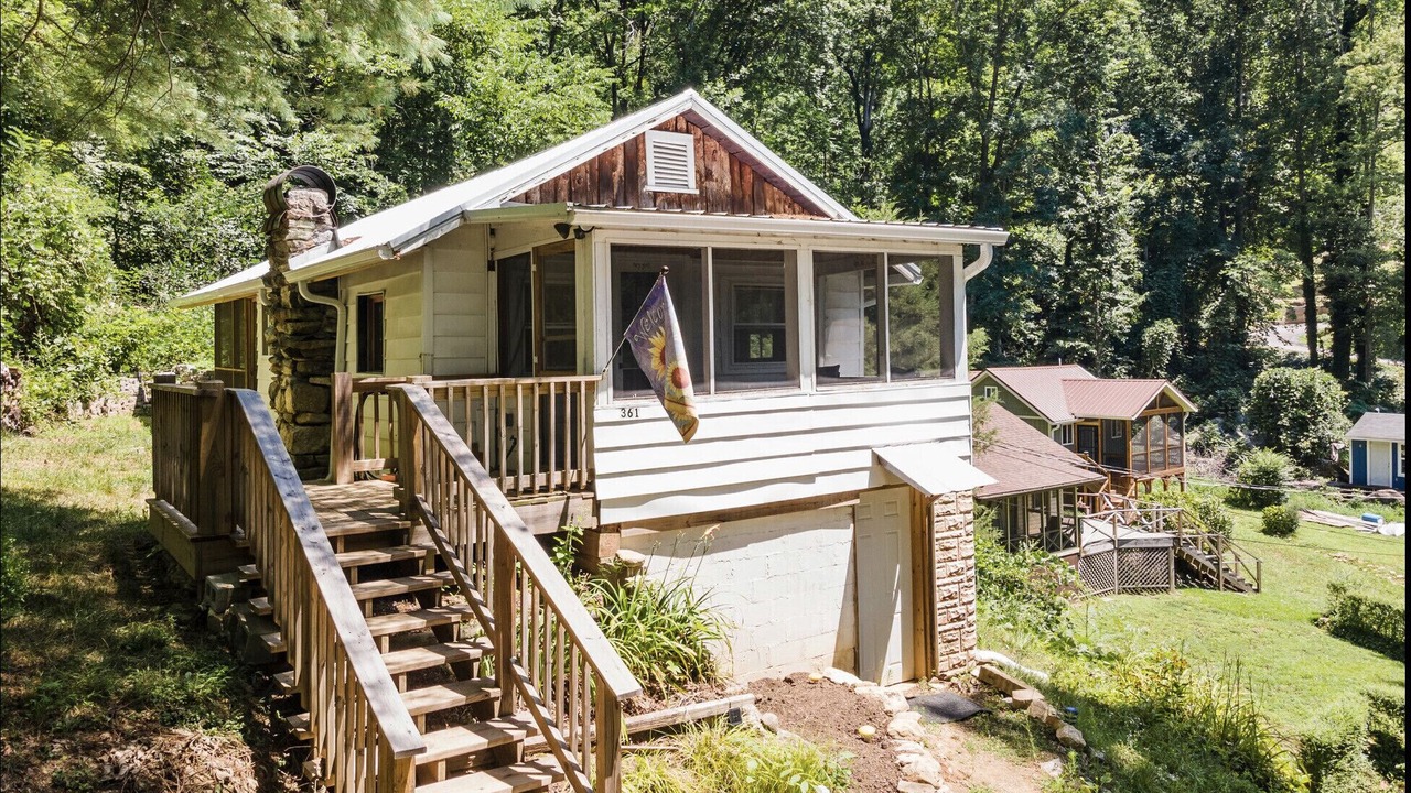 Photo of Outdoor in Chimney Rock