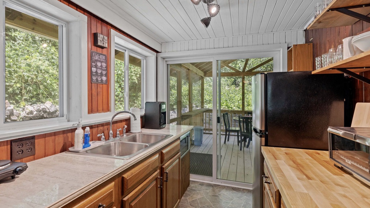 Photo of Kitchen in Chimney Rock