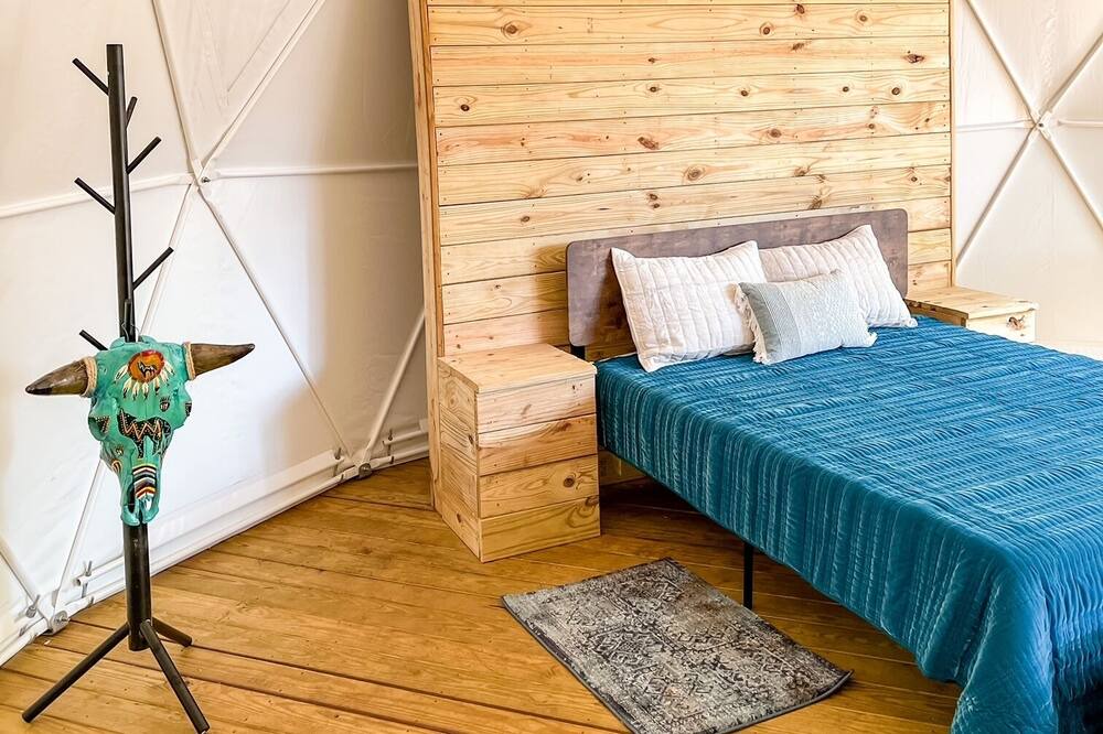 Photo of Bedroom in Mooresboro