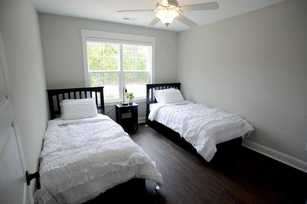 Photo of Bedroom in Pinehurst