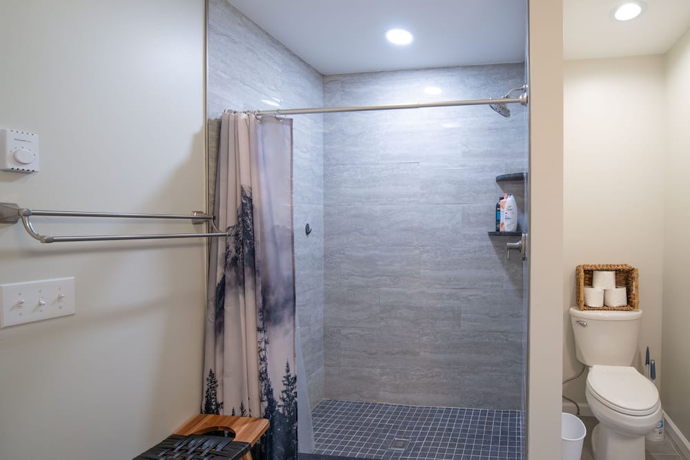Photo of Bathroom in Beech Mountain