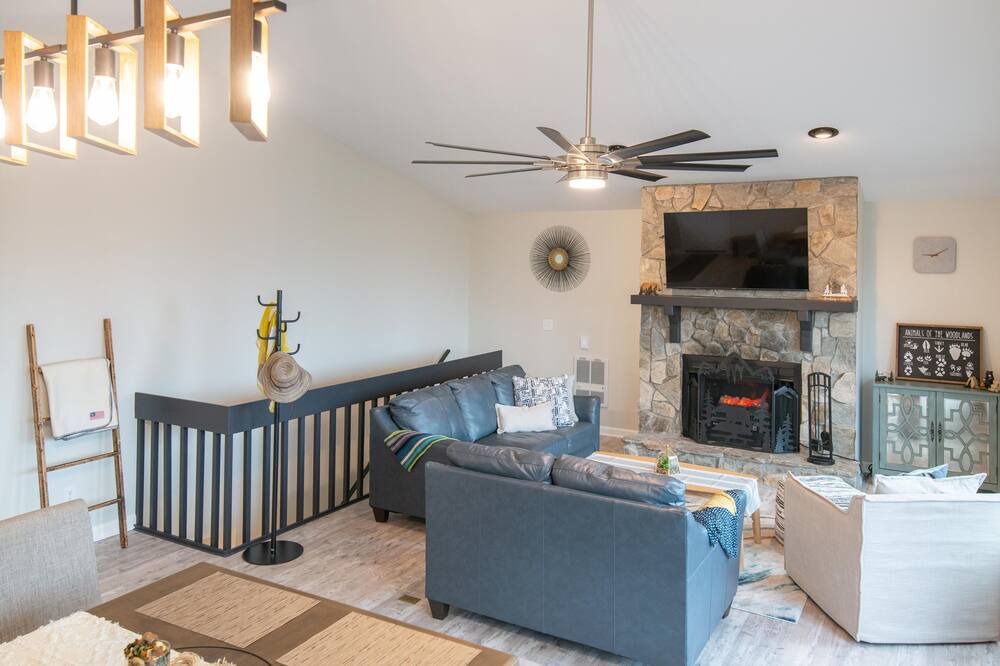 Photo of Livingroom in Beech Mountain