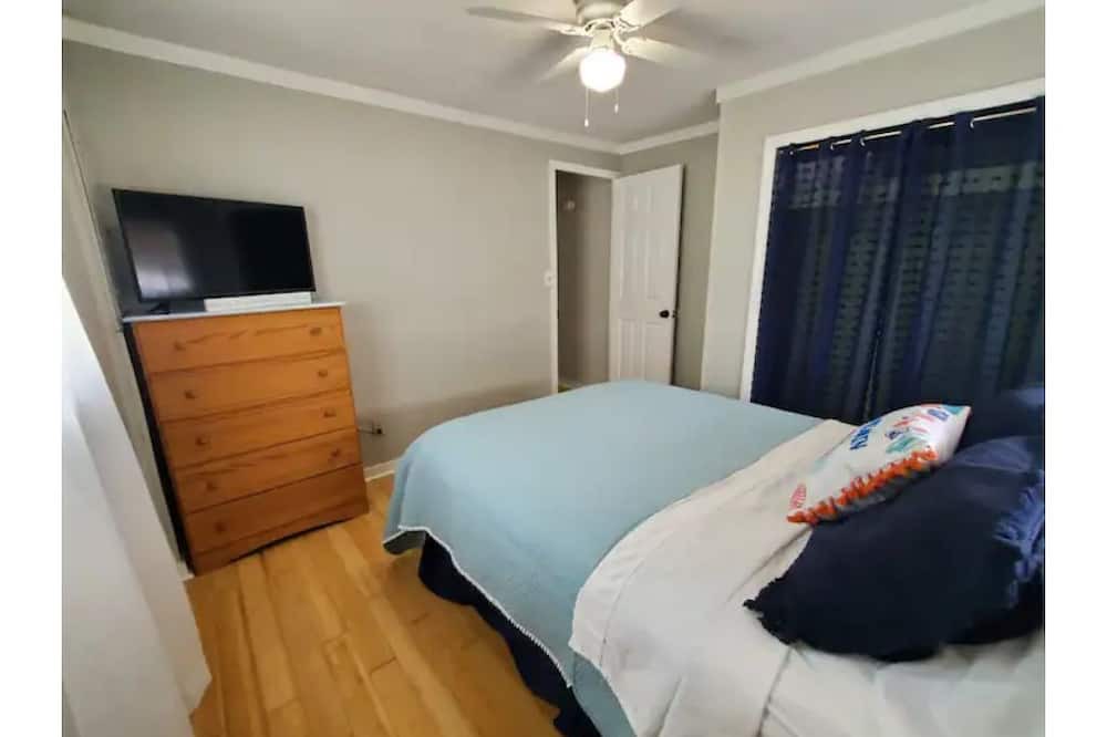 Photo of Bedroom in Wilmington Beach