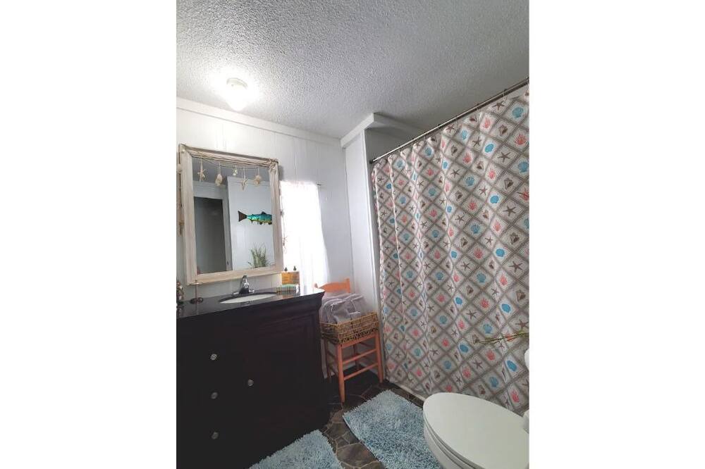 Photo of Bathroom in Wilmington Beach