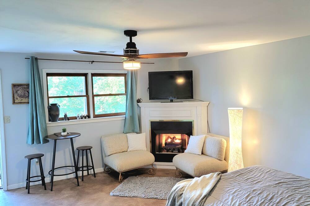 Photo of Bedroom in Arden