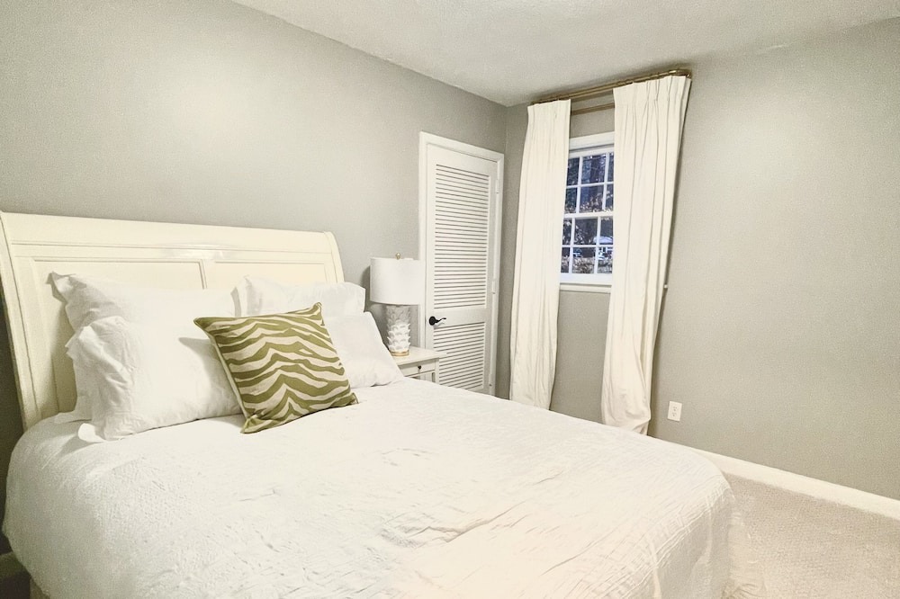 Photo of Bedroom in Winston - Salem