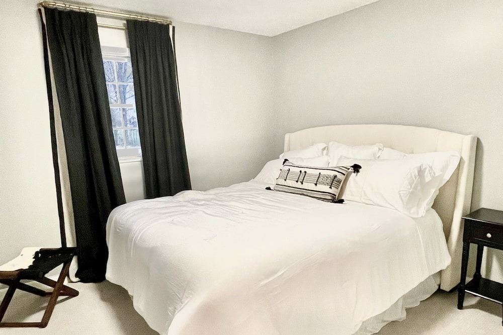 Photo of Bedroom in Winston - Salem