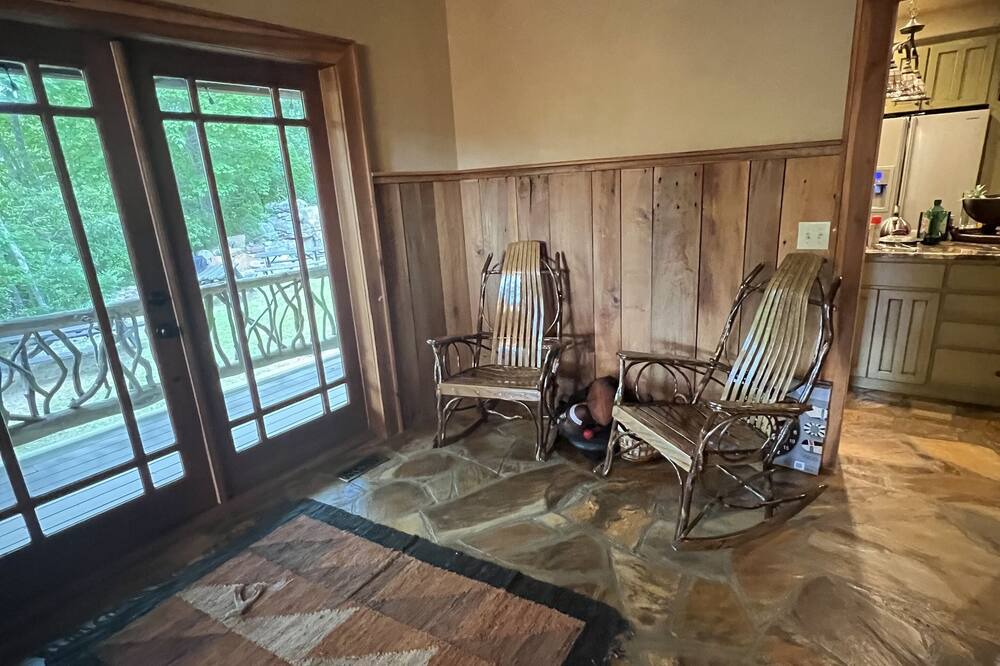 Photo of Livingroom in Rosman