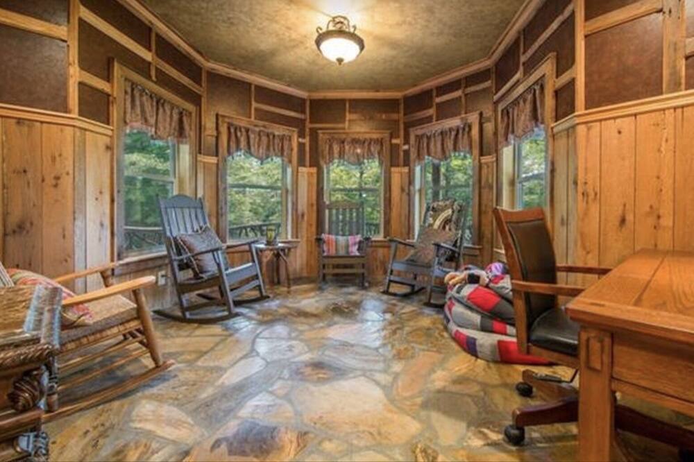 Photo of Livingroom in Rosman