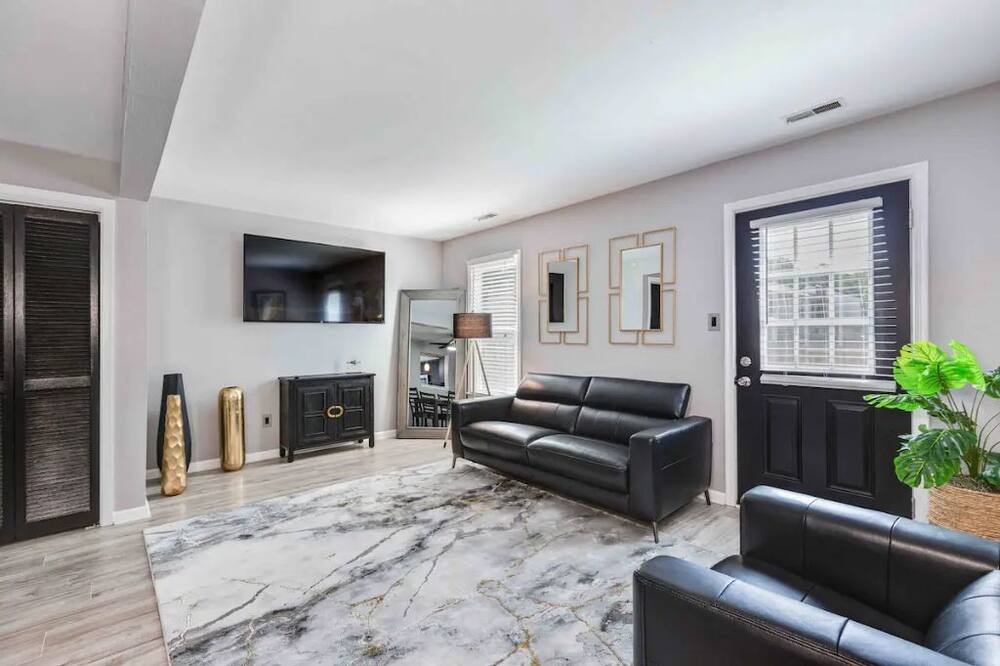 Photo of Livingroom in Portsmouth