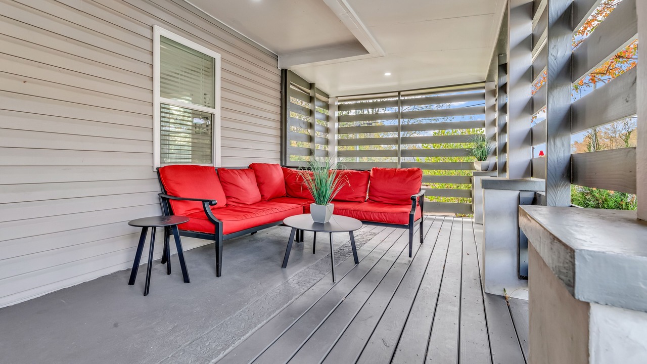Photo of Patio Balcony in Villa Heights