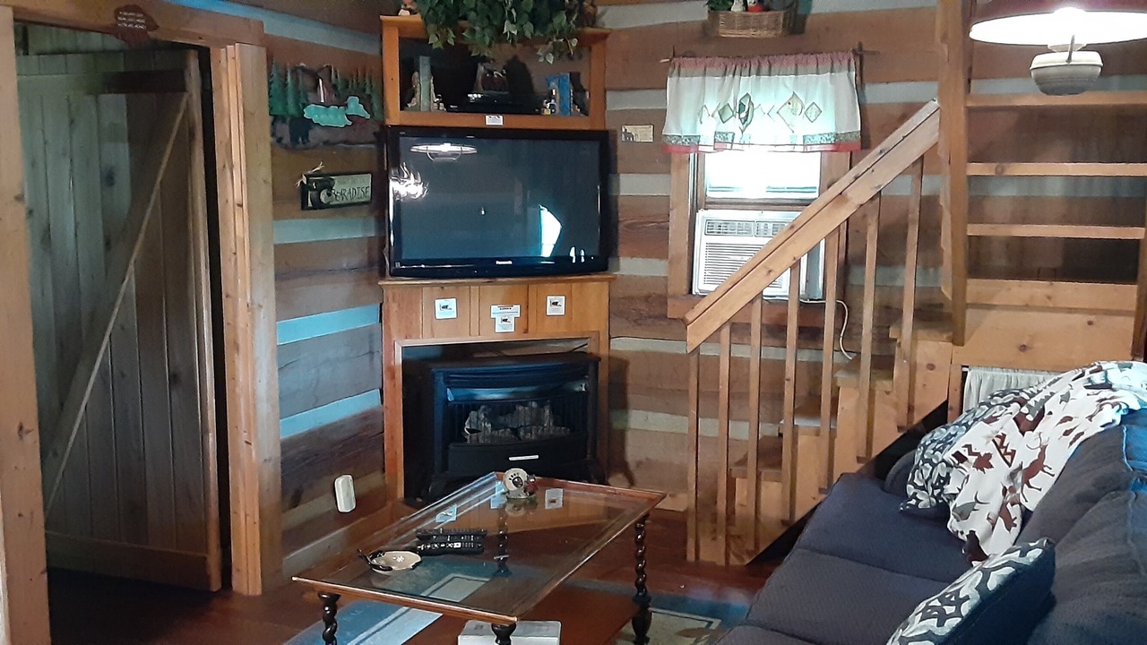 Photo of Livingroom in Warrensville