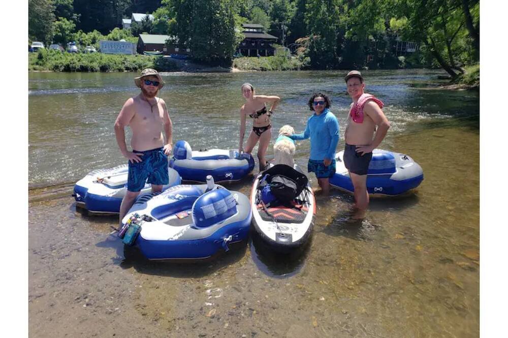 Photo of Others in Qualla