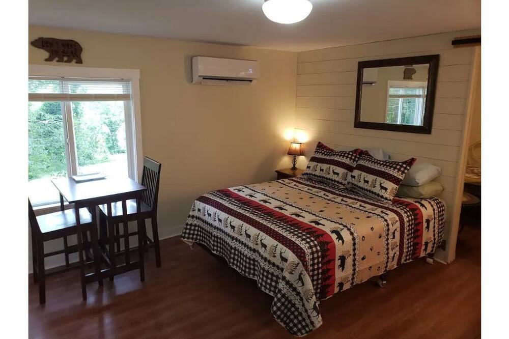Photo of Bedroom in Qualla