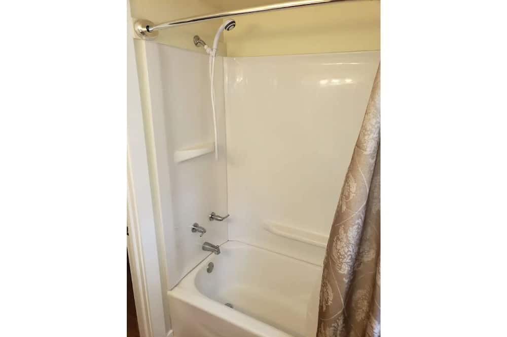 Photo of Bathroom in Qualla