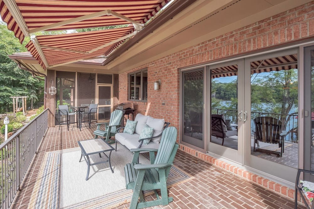 Photo of Outdoor in Steele Creek