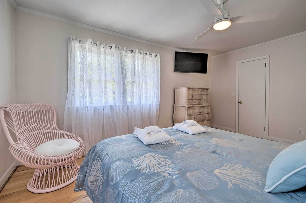 Photo of Bedroom in Myrtle Grove