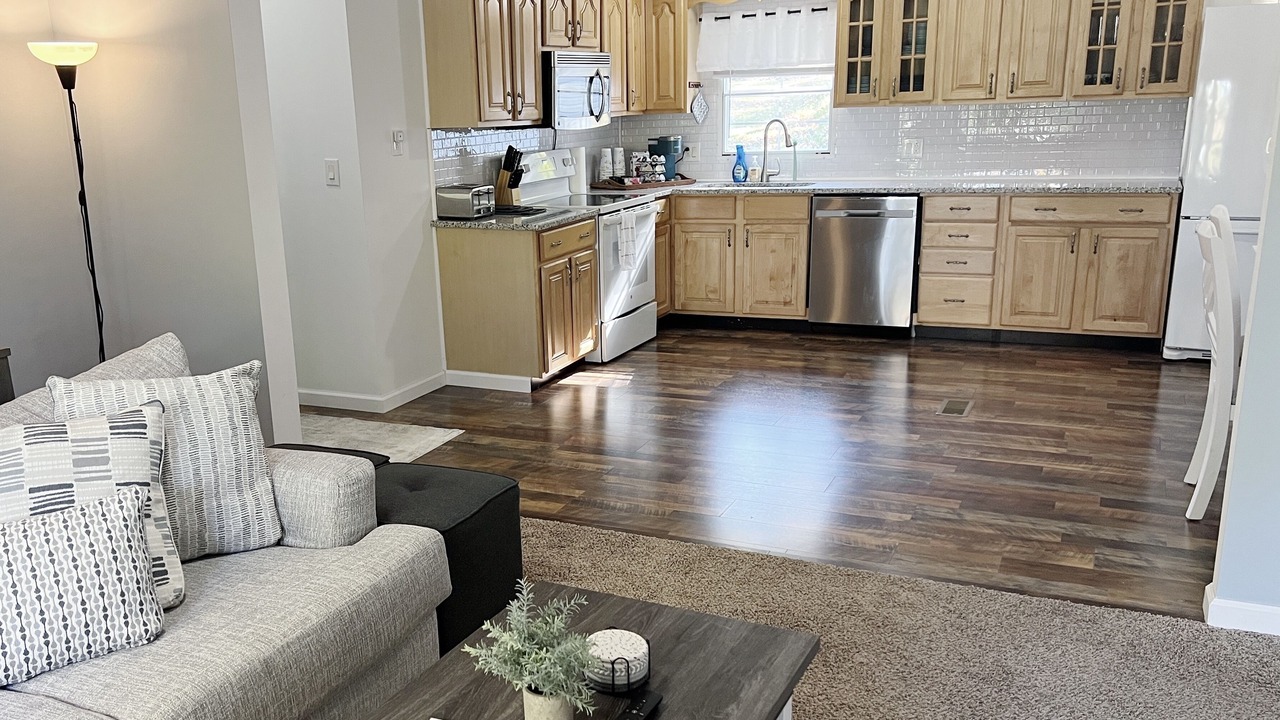 Photo of Livingroom in Southmont