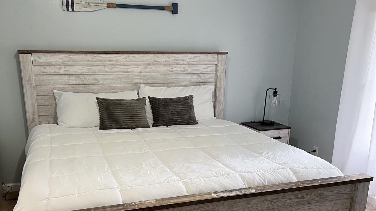 Photo of Bedroom in Southmont