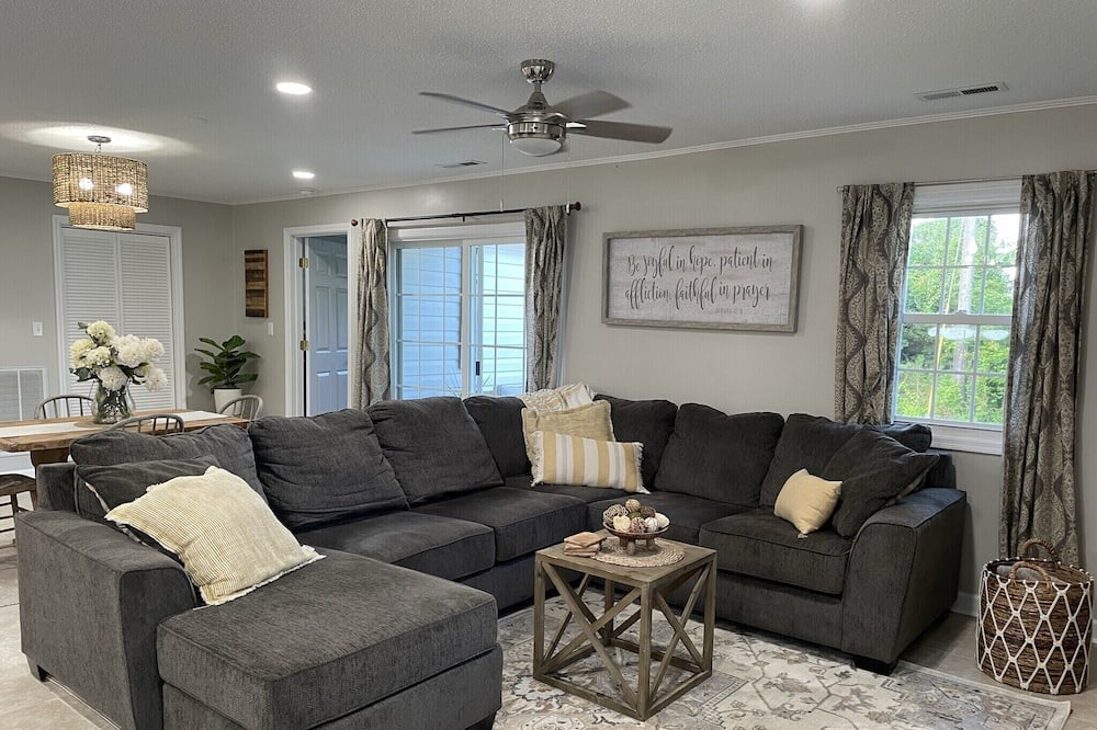 Photo of Livingroom in Core Creek