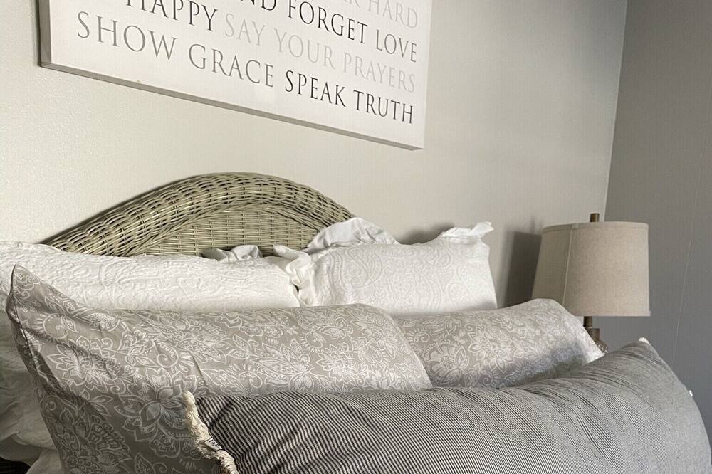 Photo of Bedroom in Core Creek
