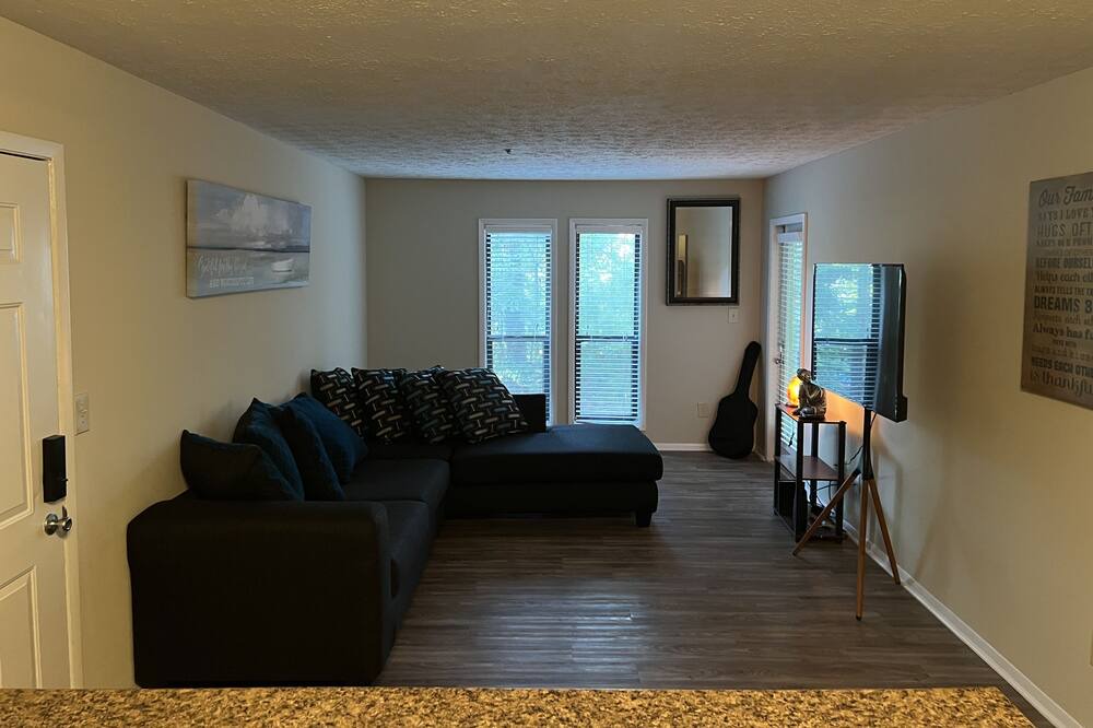 Photo of Livingroom in Hoover