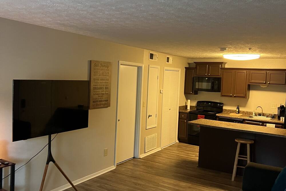 Photo of Livingroom in Hoover