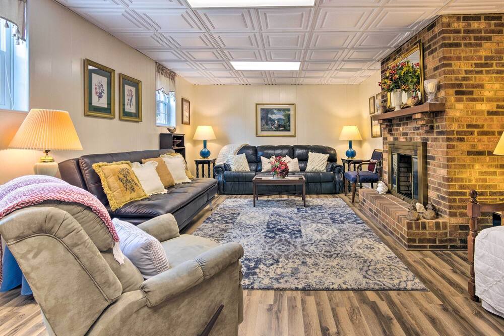 Photo of Bedroom in Lenoir