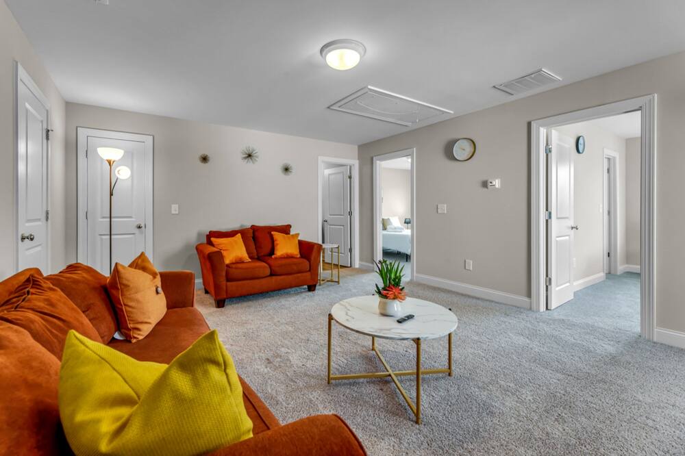 Photo of Livingroom in Greensboro