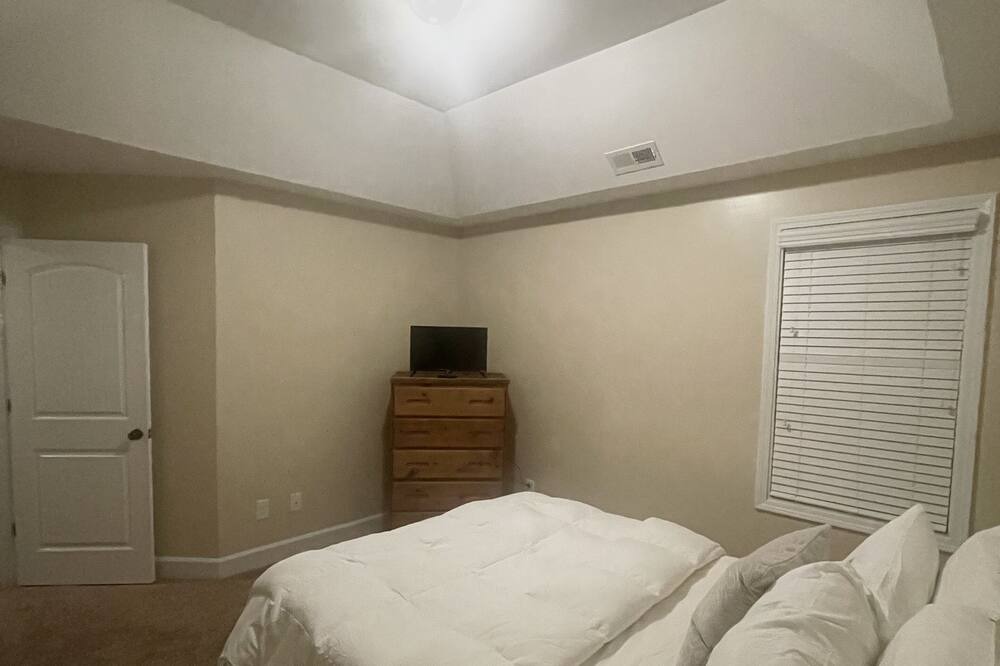 Photo of Bedroom in Cape Fear