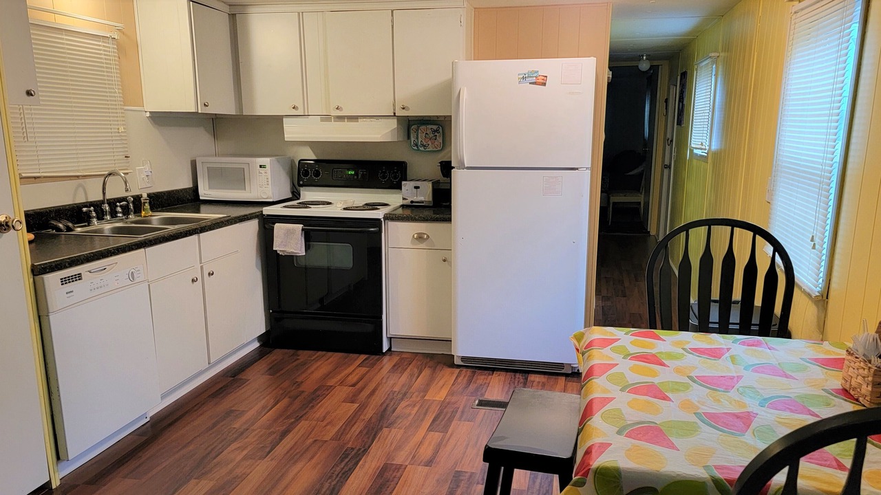 Photo of Kitchen in White Lake