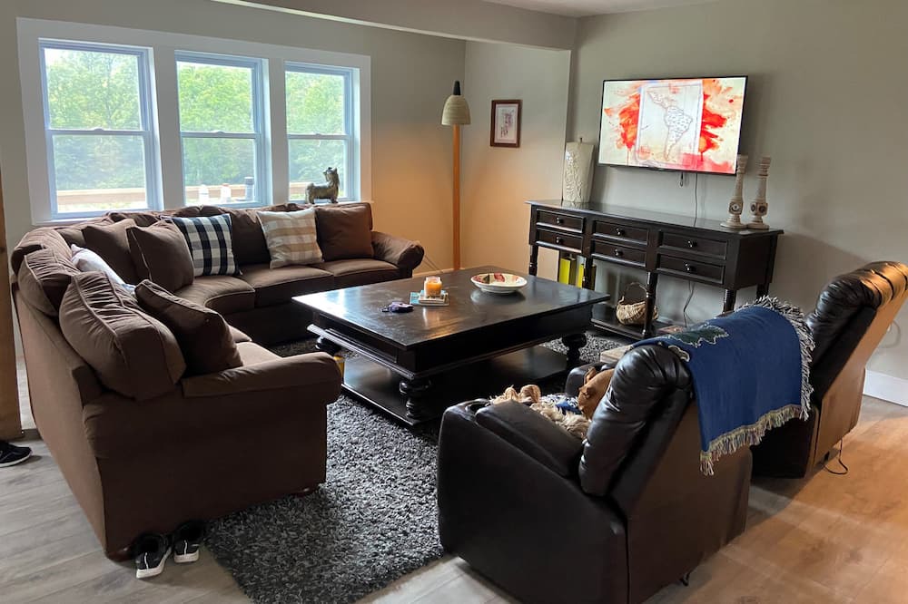 Photo of Livingroom in Bakersville