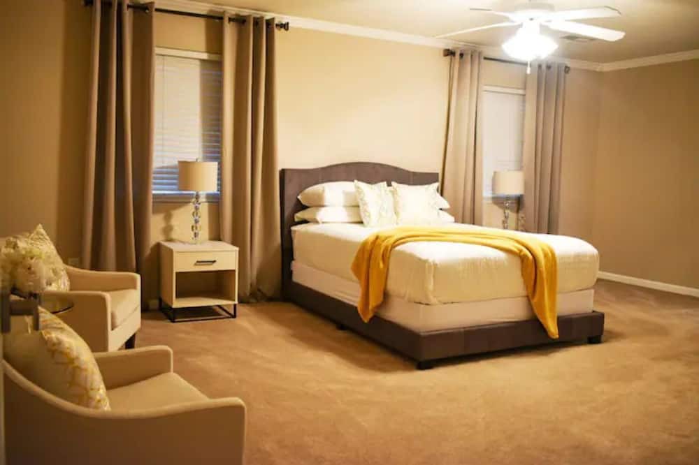 Photo of Bedroom in Gibsonville