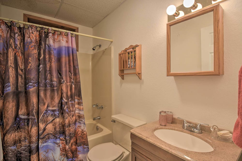 Photo of Bathroom in Upper Peachtree