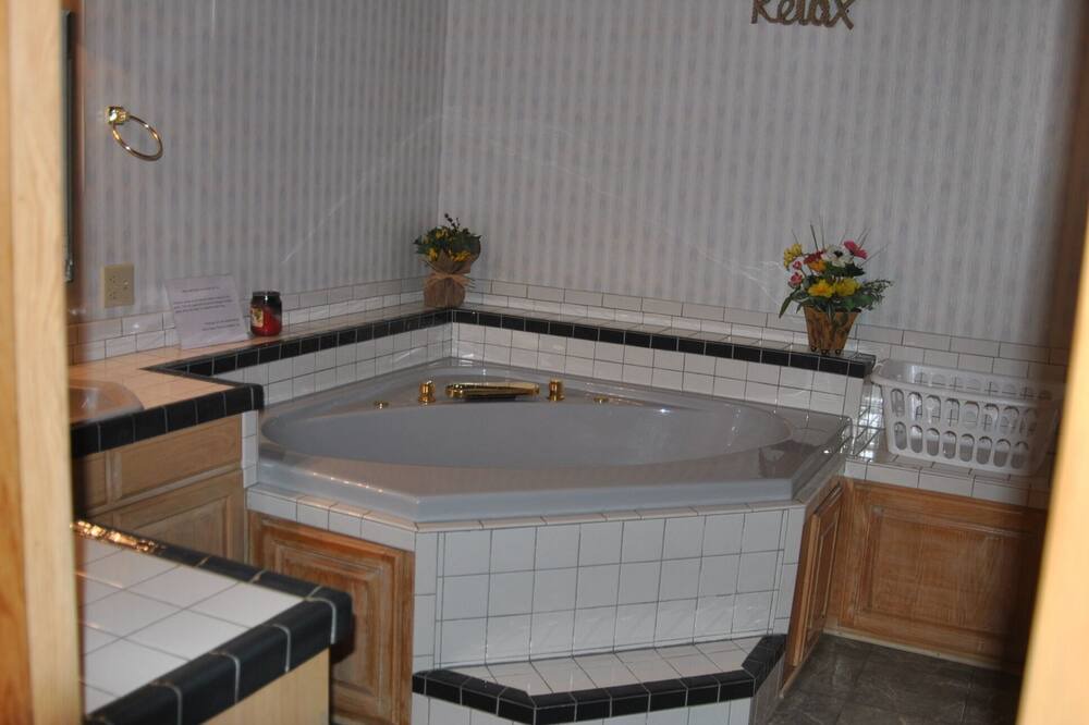 Photo of Bathroom in Ferguson
