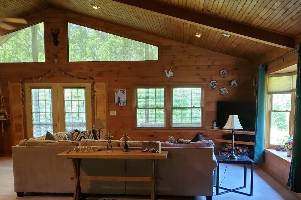 Photo of Livingroom in Ferguson