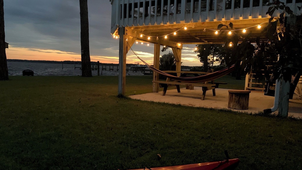 Photo of Outdoor in River Road