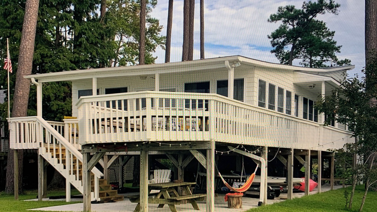 Photo of Outdoor in River Road