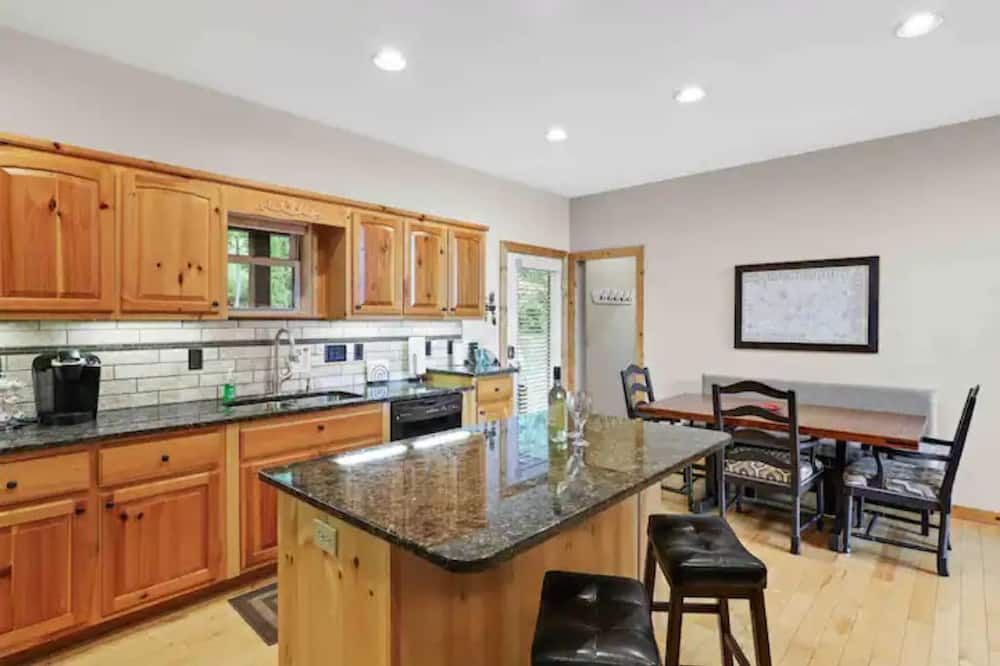 Photo of Kitchen in Indian Rock Springs