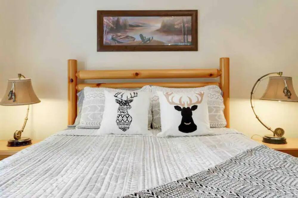 Photo of Bedroom in Indian Rock Springs