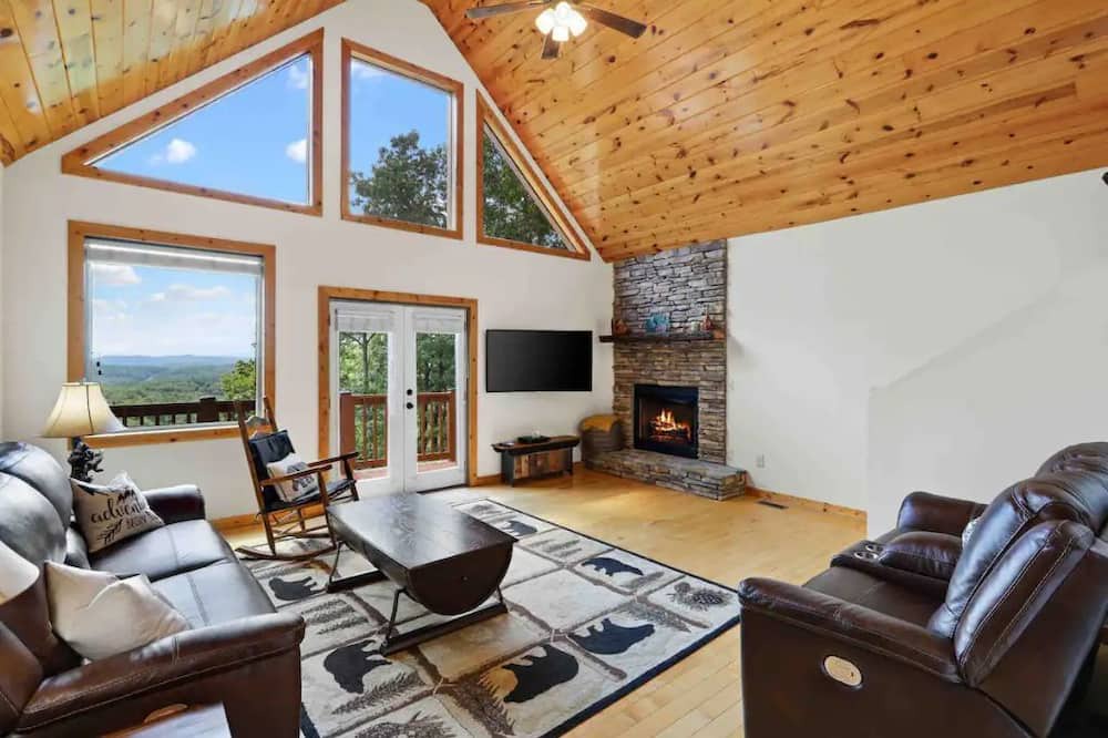 Photo of Livingroom in Indian Rock Springs