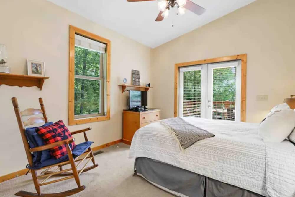 Photo of Bedroom in Indian Rock Springs