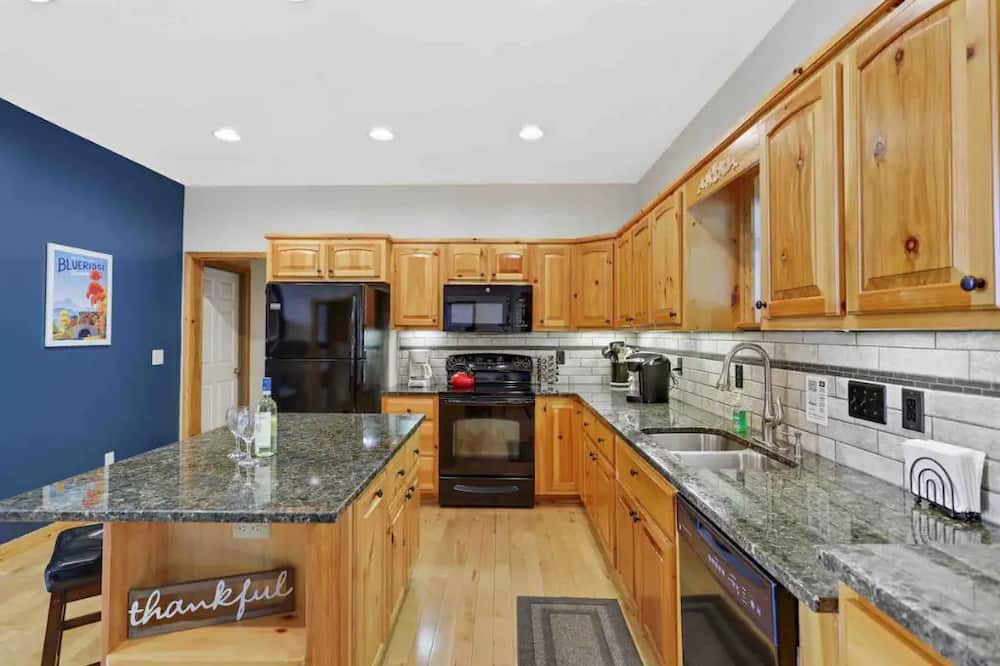 Photo of Kitchen in Indian Rock Springs