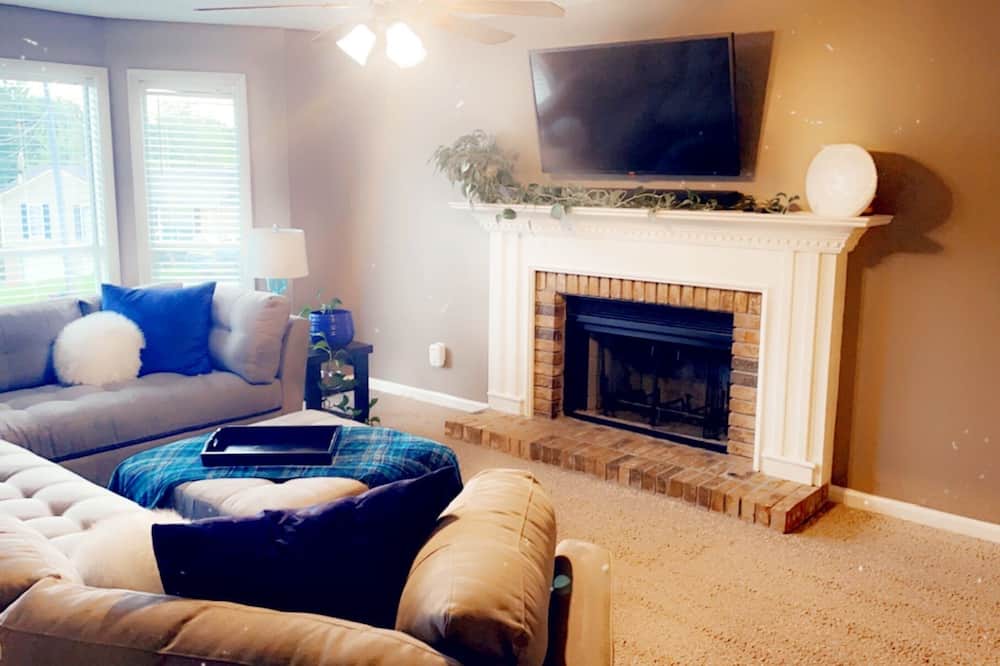 Photo of Livingroom in New Castle