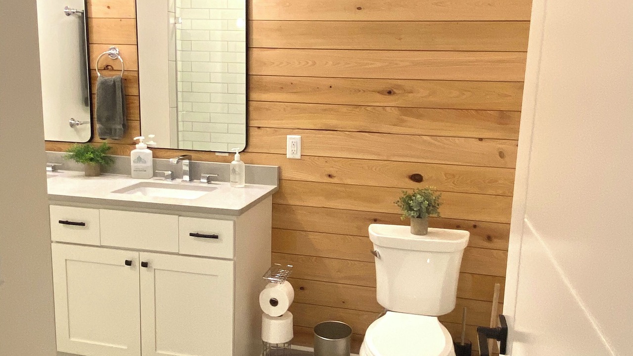 Photo of Bathroom in Blowing Rock