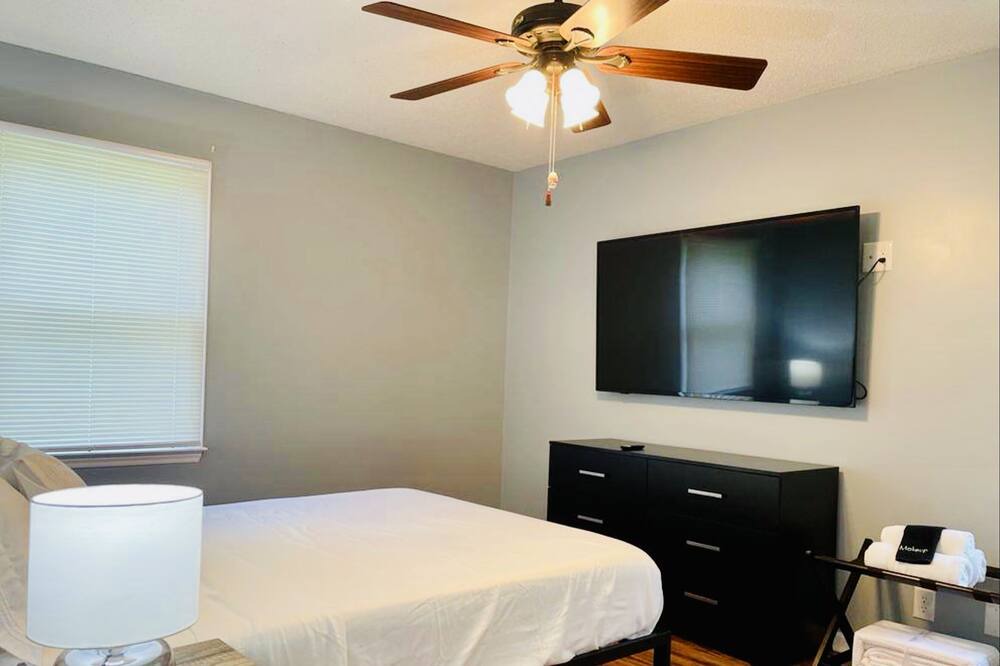 Photo of Bedroom in Liberty